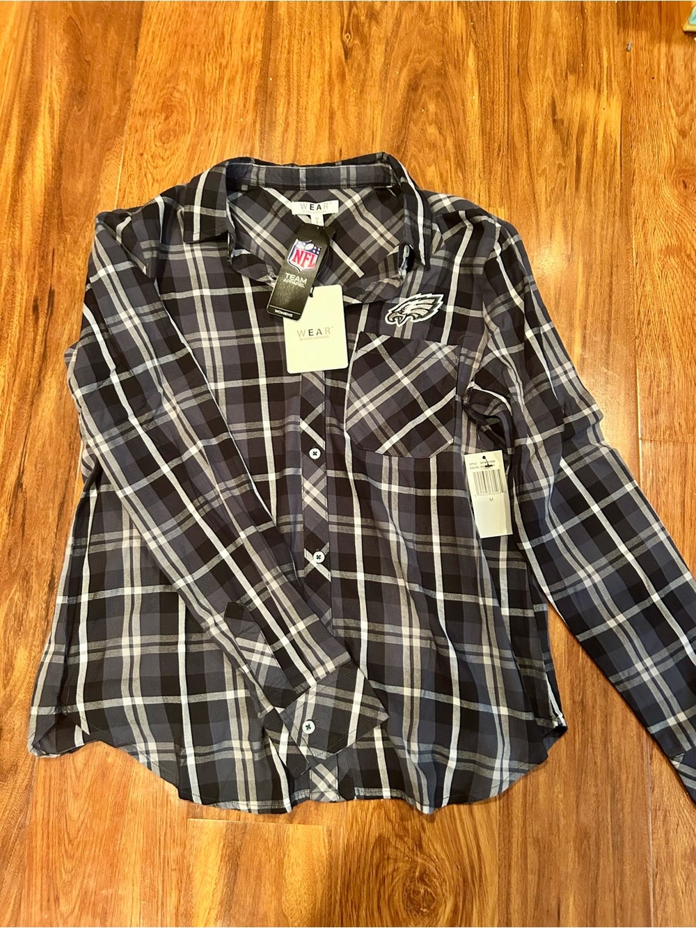 NWT WEAR by Erin Andrews Philadelphia Eagles Plaid Button Up Shirt Women’s M NFL